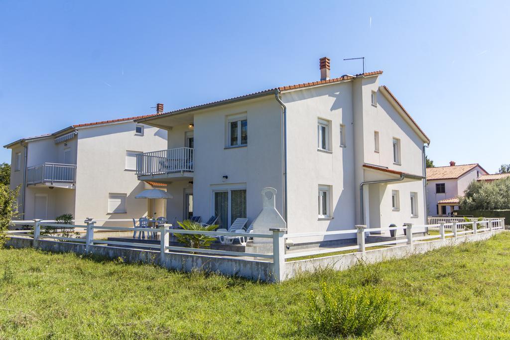 Apartments Alba Fažana Εξωτερικό φωτογραφία