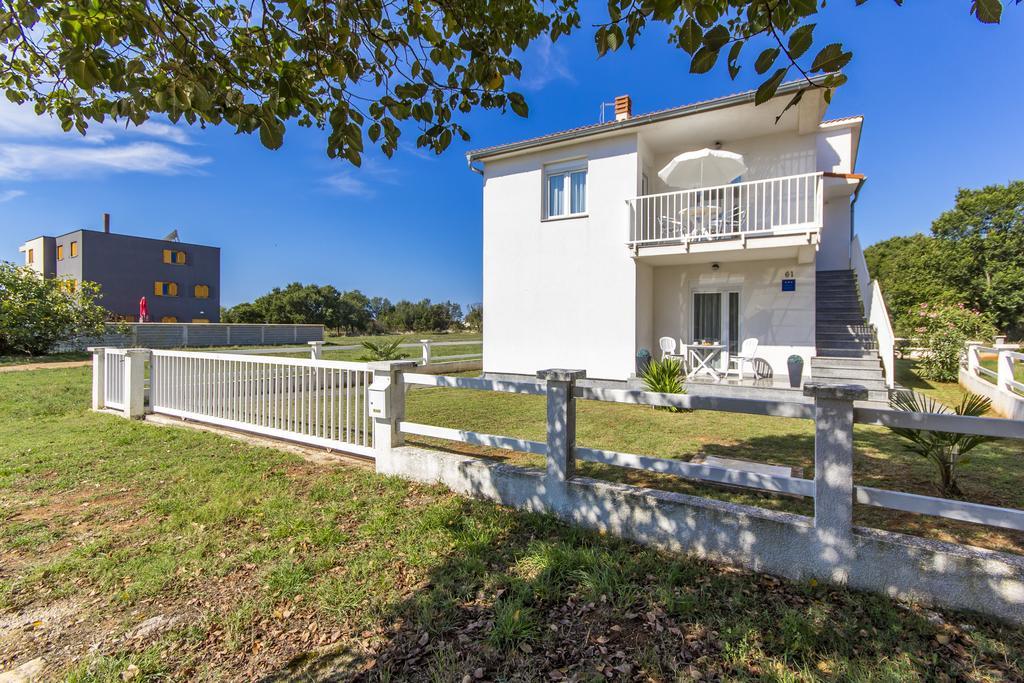 Apartments Alba Fažana Εξωτερικό φωτογραφία