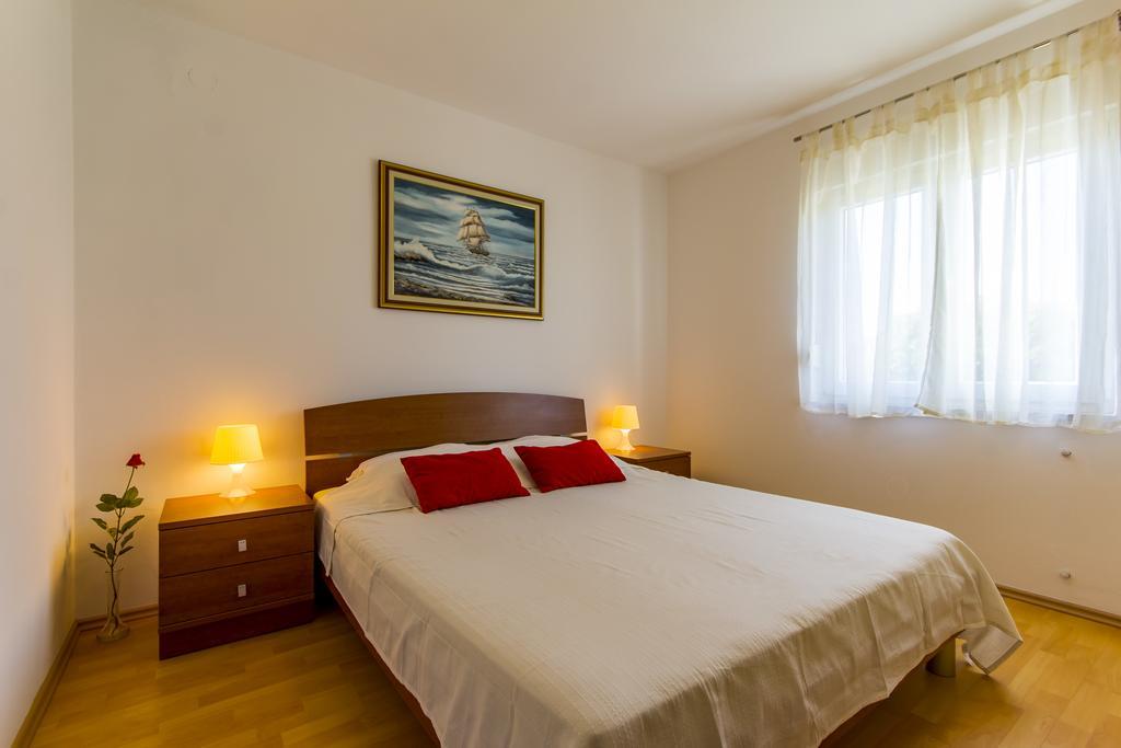Apartments Alba Fažana Εξωτερικό φωτογραφία